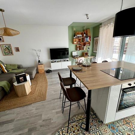 Appartamento Clovis - Hypercentre Avec Balcon Et Parking Reims Esterno foto