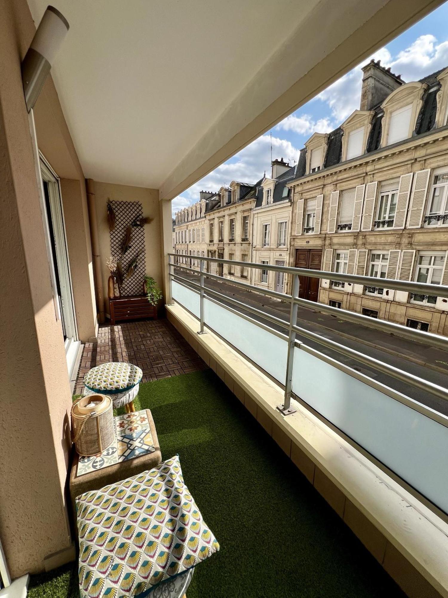 Appartamento Clovis - Hypercentre Avec Balcon Et Parking Reims Esterno foto