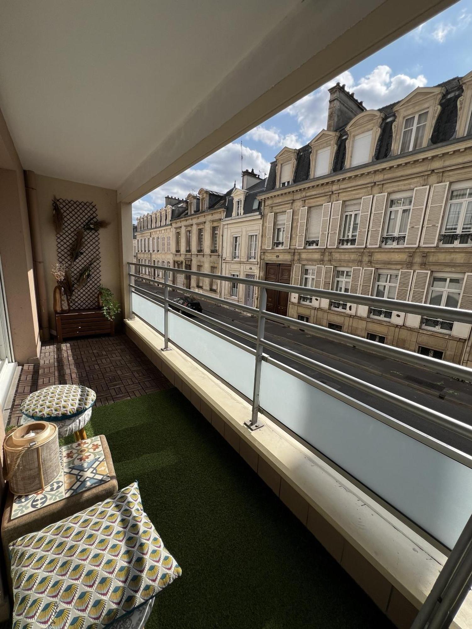 Appartamento Clovis - Hypercentre Avec Balcon Et Parking Reims Esterno foto